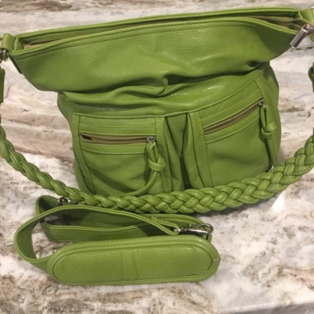 Epiphanie Lyric Camera Bag in Olive Green